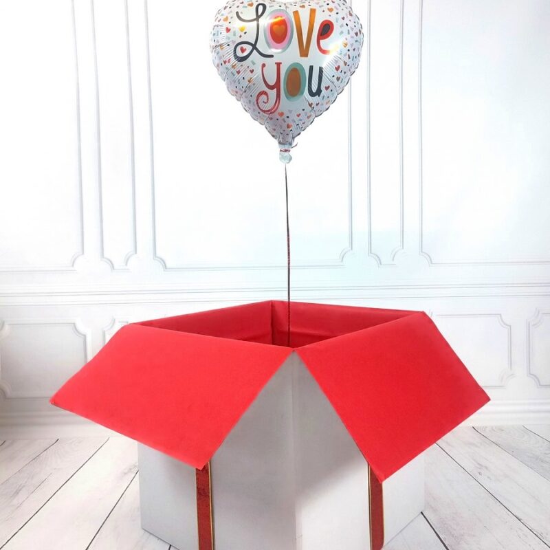 Box-balonowy-balon-serce-z-helem-biale-w-serduszka-z-napisem-LOVE-YOU
