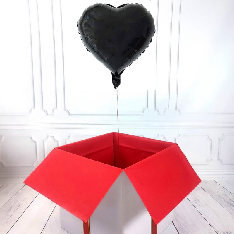 Box z balonem w kształcie serca - czarne