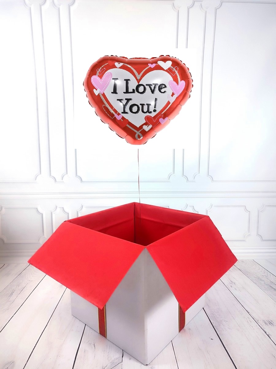 Box z balonem w kształcie serca - czerwone z napisem I Love You