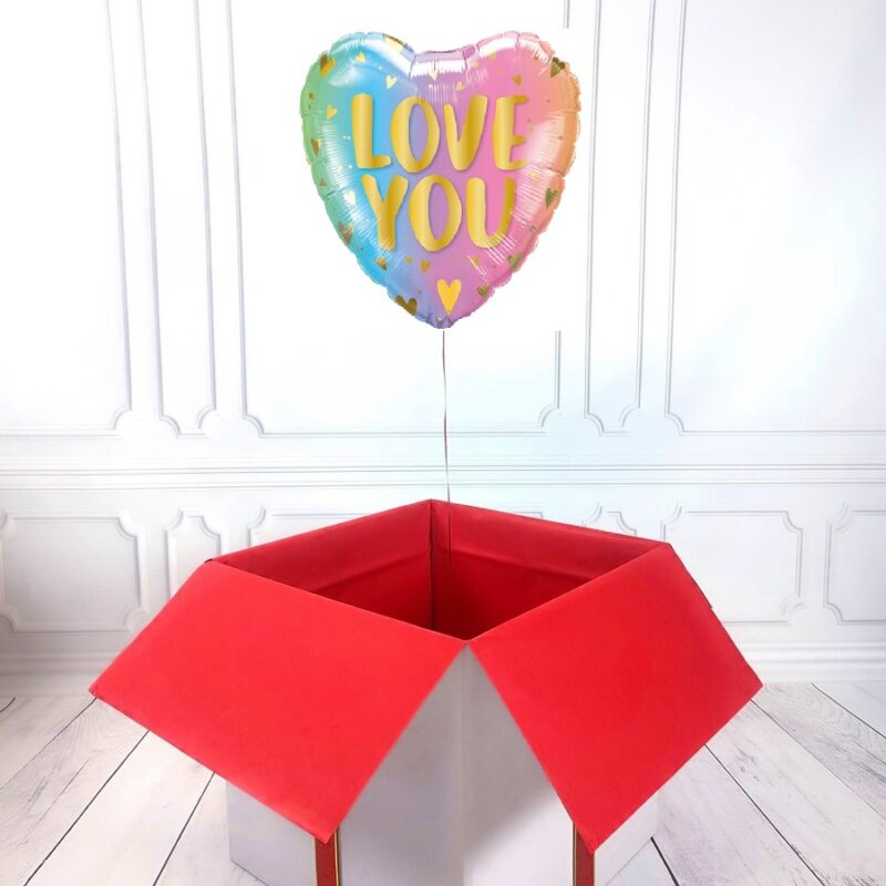 Box z balonem w kształcie serca - tęczowe z napisem I Love You