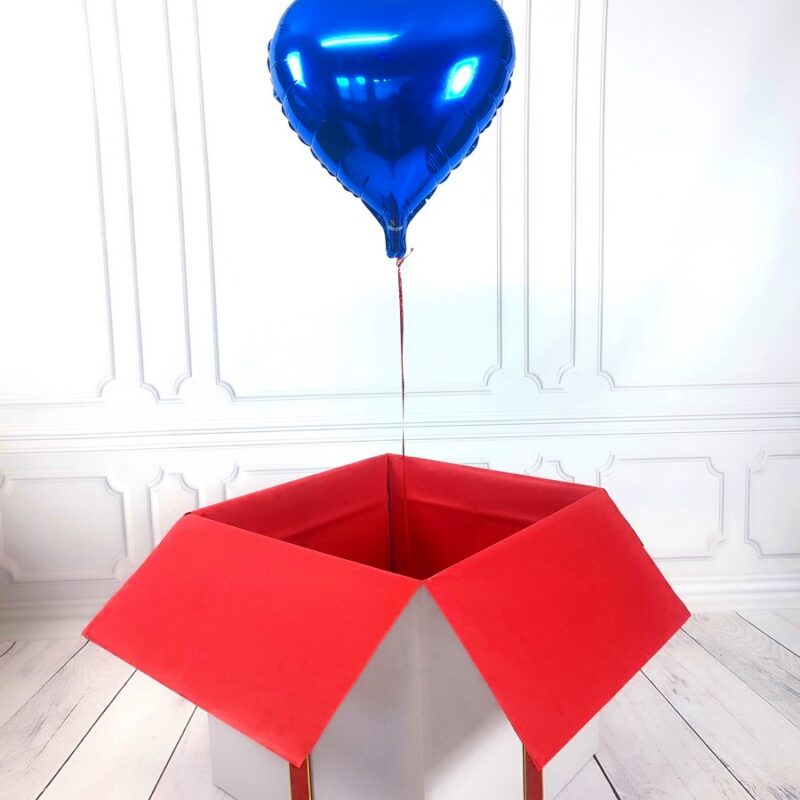 Box-z-balonem-w-ksztalcie-serca-w-kolorze-niebieskim