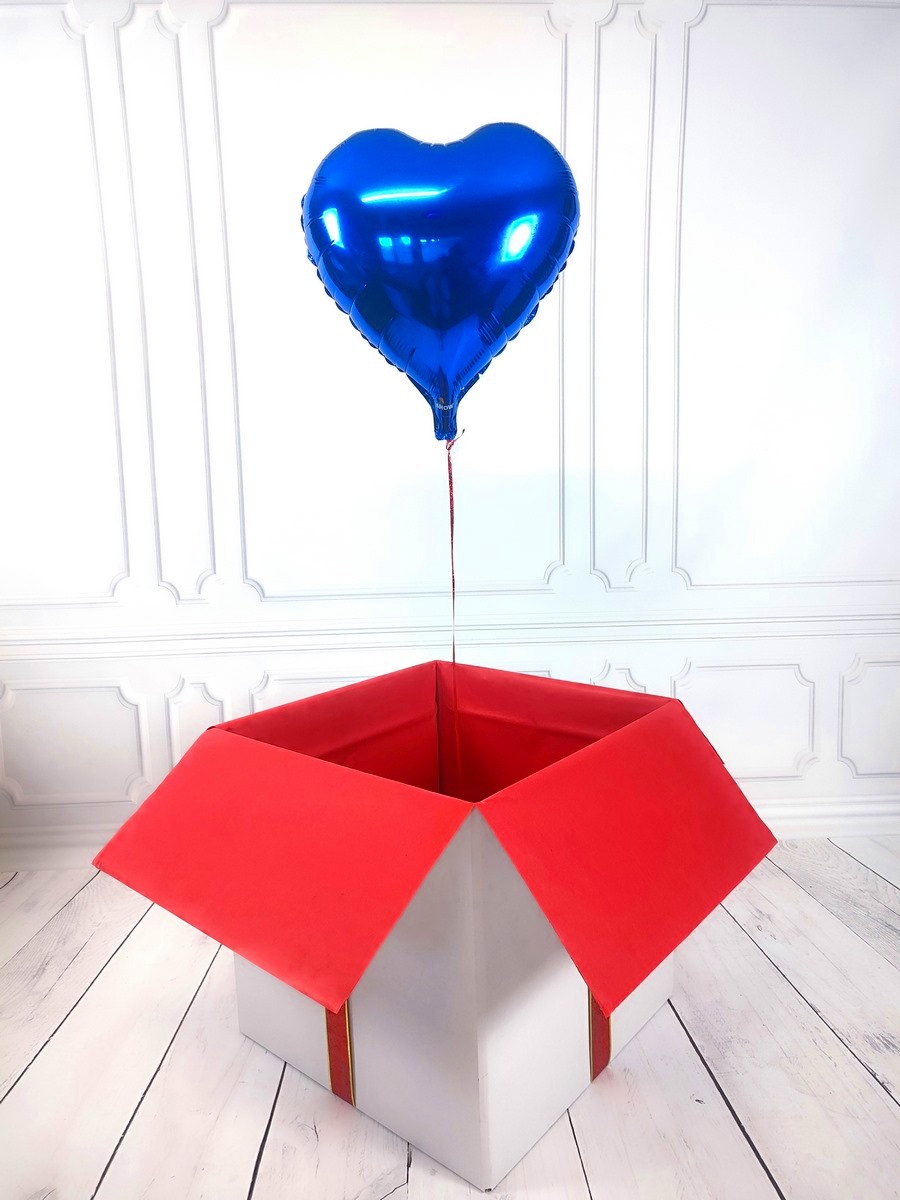 Box-z-balonem-w-ksztalcie-serca-w-kolorze-niebieskim
