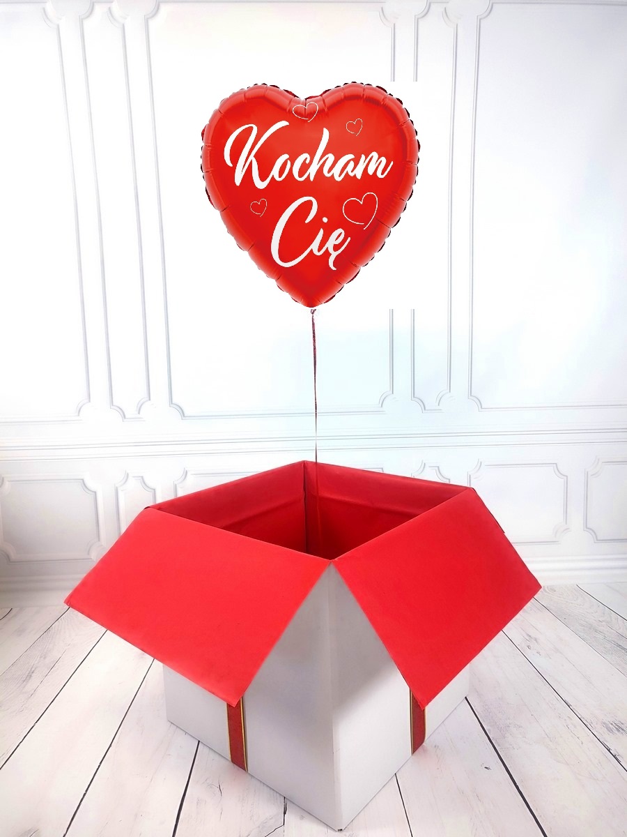 Box z balonem w kształcie serca z napisem Kocham Cię
